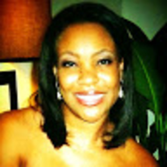 Meet your Posher, Tiffany - Picture 1 of 1